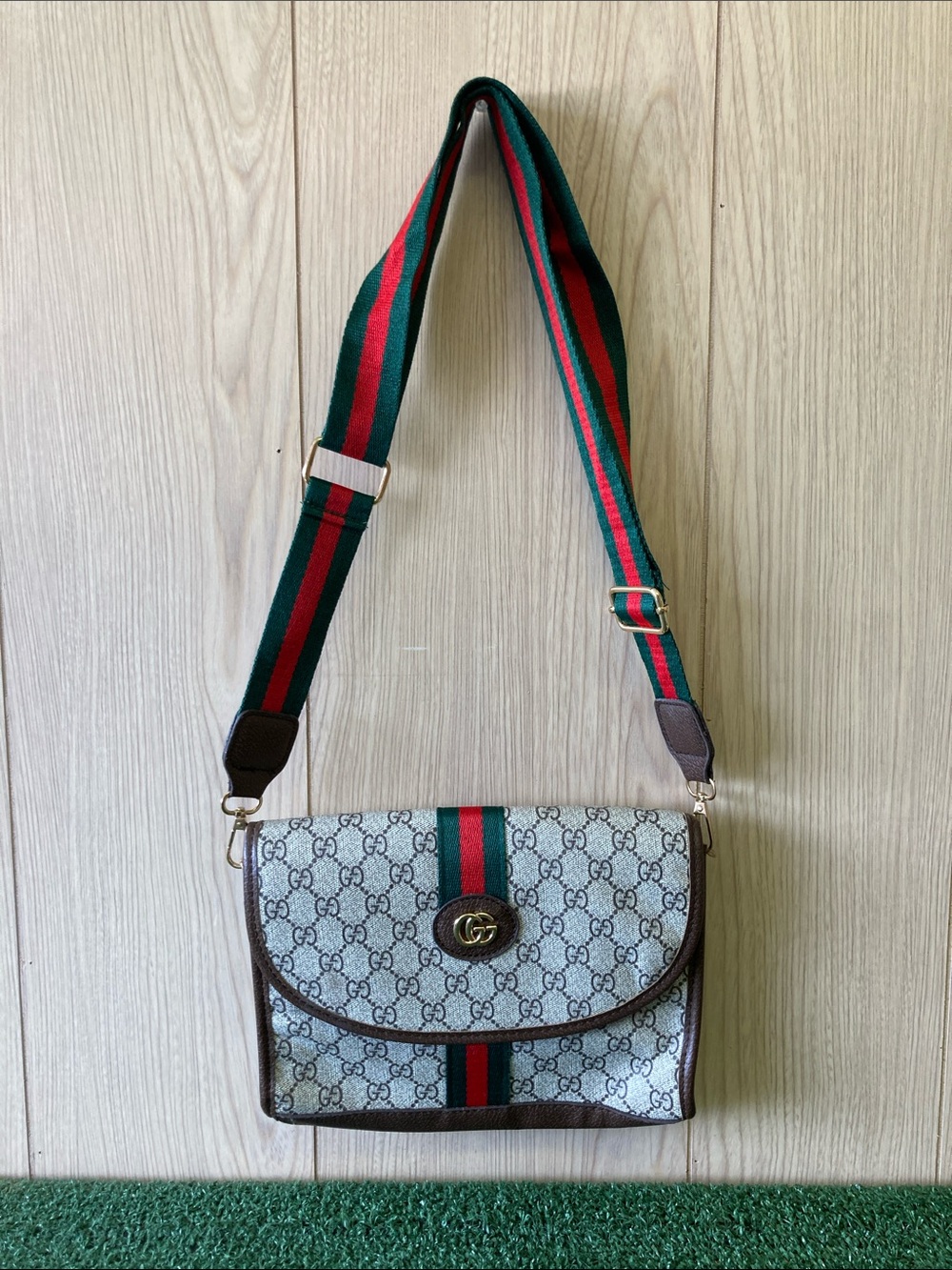 Designer Inspired Medium Shoulder Bag (OKPM-05-019)